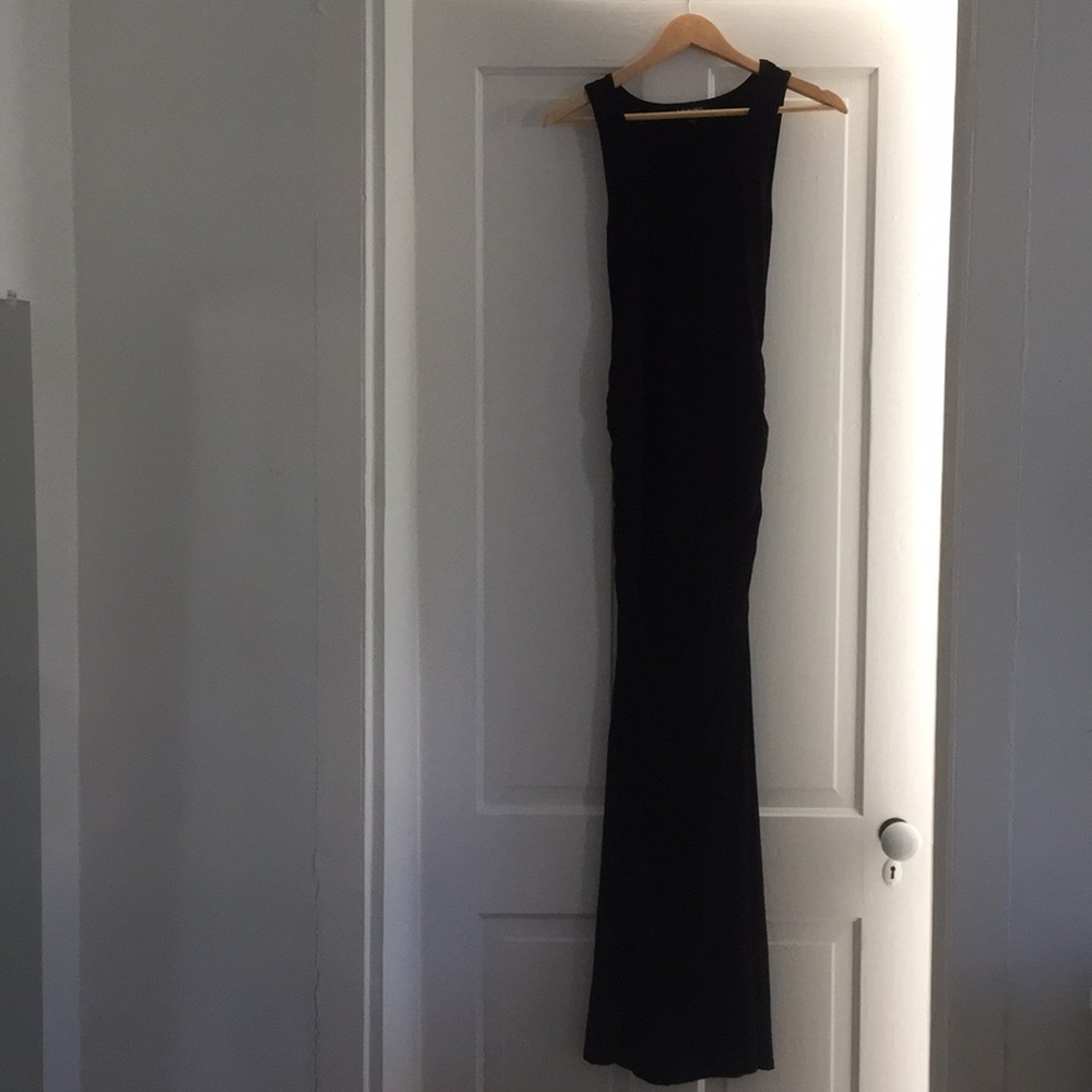 Isabella Oliver maternity dress.